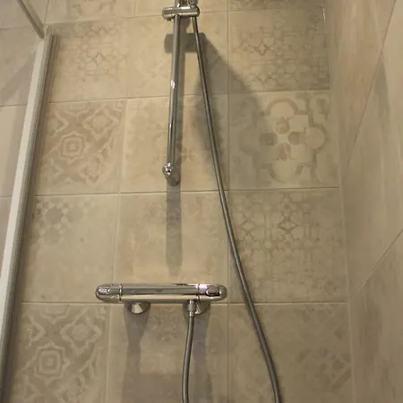 公寓 红衣酒庄公寓 *